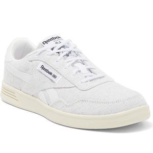👟♥️👟BNIB Reebok Club sneakers.